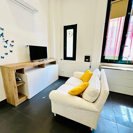 Butterfly House لا سبيتسْيا