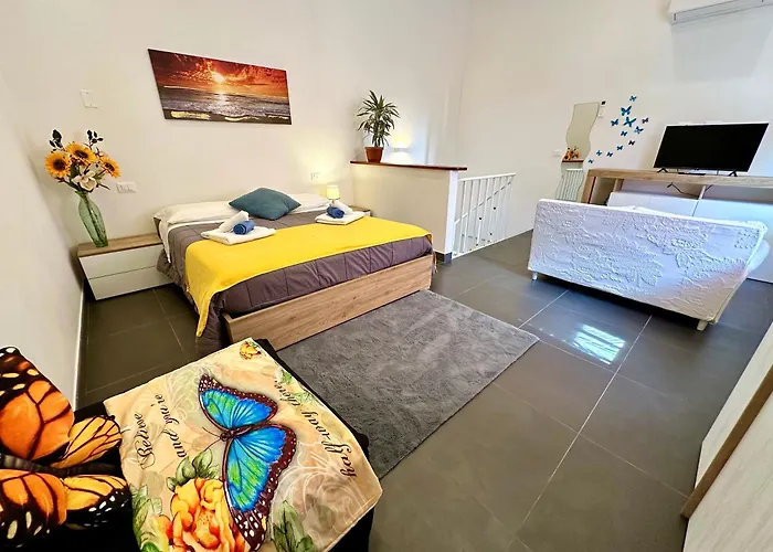 Apartment Butterfly House *