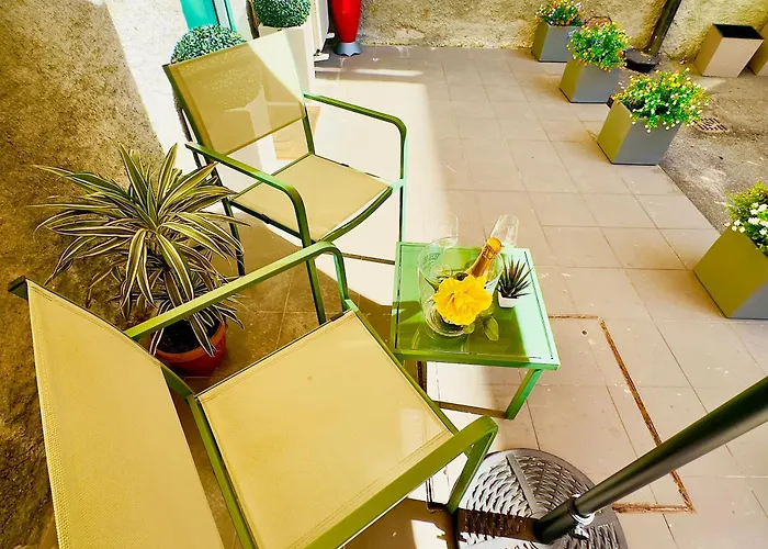 Apartment Butterfly House