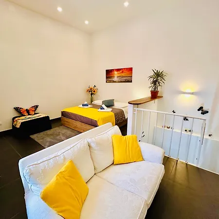 Apartment Butterfly House *