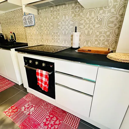 Butterfly House 公寓 *